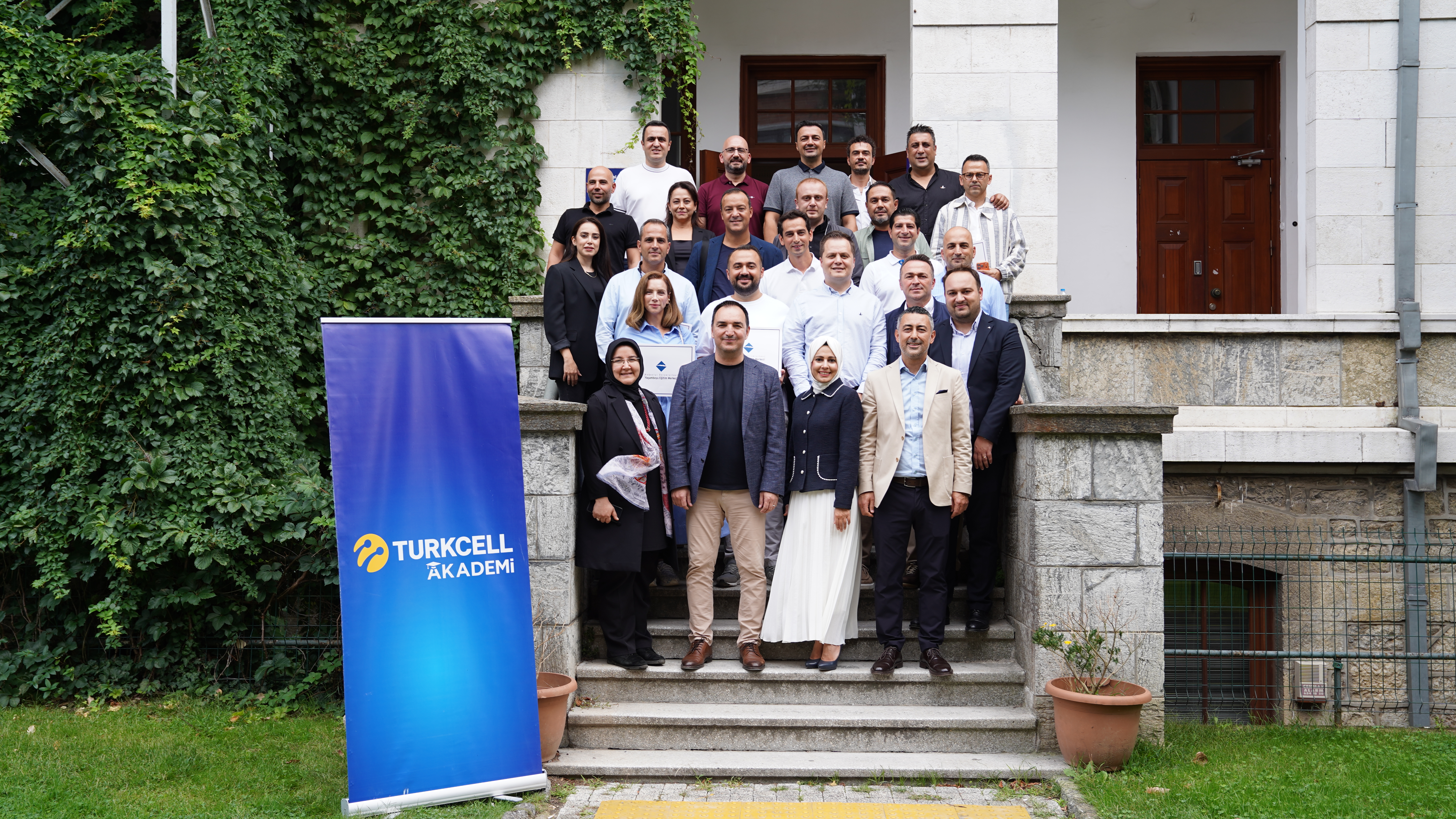 Turkcell Yeni Nesil Satış Liderliği Programı’nın 3. Dönem Mezuniyet Törenini Gerçekleştirdik!