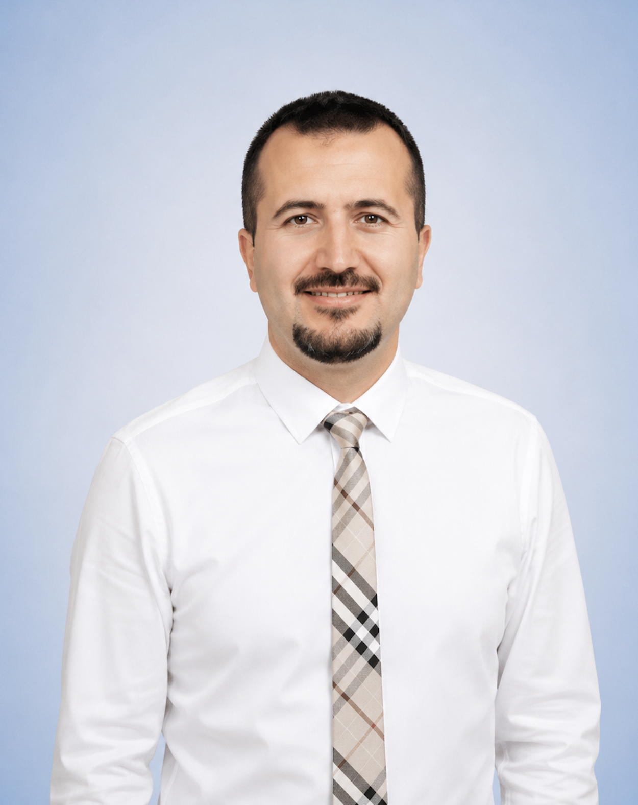 Doç. Dr. Ahmet Uşaklı